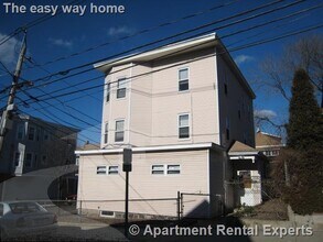 49 Conwell Ave, Unit 2 in Somerville, MA - Building Photo - Building Photo