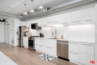 4115 Glencoe Ave in Marina Del Rey, CA - Building Photo - Building Photo