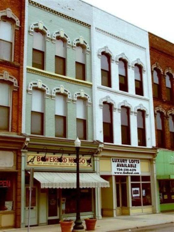 property at 206 W Michigan Ave