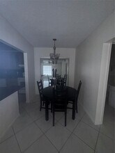 2220 NE 68th St in Fort Lauderdale, FL - Building Photo - Building Photo