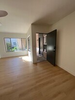210 S Catalina Ave in Pasadena, CA - Building Photo