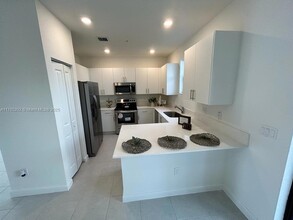213 SW 159th Way in Pembroke Pines, FL - Building Photo - Building Photo