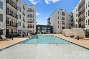 4101 Raleigh St, Unit A2 in Charlotte, NC - Building Photo