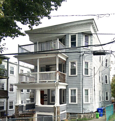 346 Faneuil St, Unit 2 in Boston, MA - Foto de edificio
