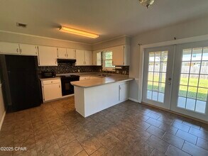 602 Lori Ln in Lynn Haven, FL - Building Photo - Building Photo