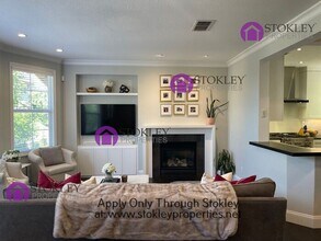 32 Warhol Way in Pleasant Hill, CA - Building Photo - Building Photo