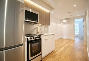 223 E 93rd St in New York, NY - Building Photo