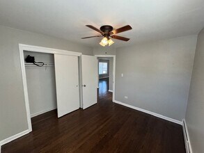 2244 Oak Park Ave in Berwyn, IL - Building Photo - Building Photo
