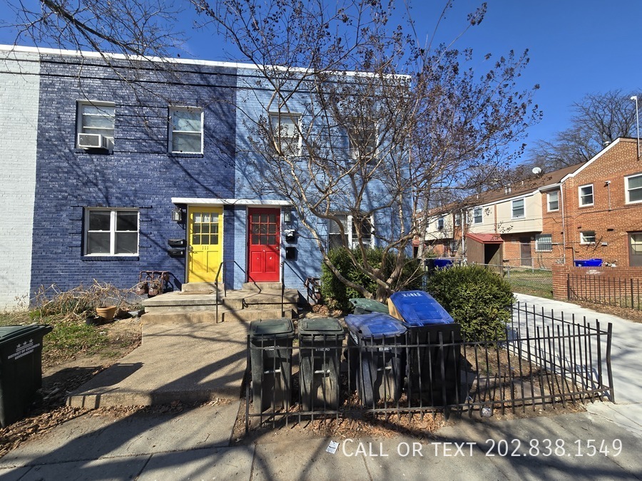 109 O St SW in Washington, DC - Building Photo