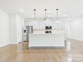 3941 Woodland View Dr in Charlotte, NC - Building Photo - Building Photo