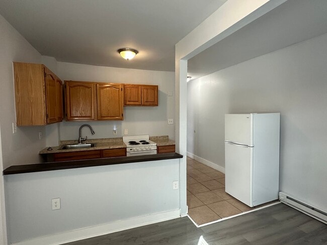 property at 519 E 9th St