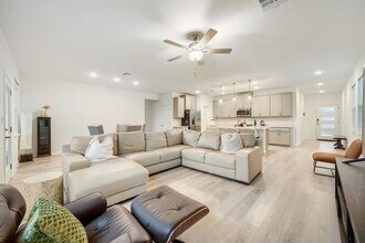 1809 Lorant Ln in Pflugerville, TX - Building Photo - Building Photo