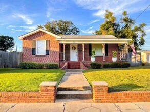 1618 W Garden St in Pensacola, FL - Building Photo - Building Photo