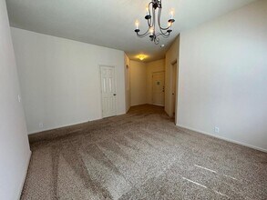172 Spruce Dr in Kyle, TX - Building Photo - Building Photo