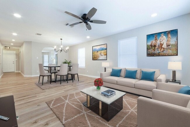 1901 Hollow Tree Blvd in Round Rock, TX - Building Photo - Building Photo