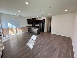 24139 Dolcetto Ave in Murrieta, CA - Building Photo - Building Photo