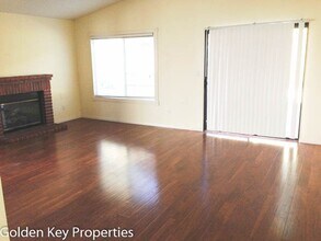 165 Paseo Marguerita in Vista, CA - Building Photo - Building Photo