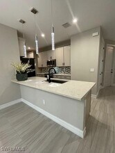 7324 Rockefeller Dr in Naples, FL - Building Photo - Building Photo
