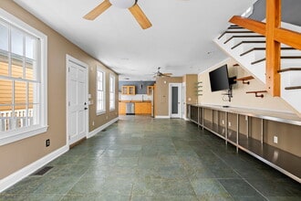 87 America St, Unit A in Charleston, SC - Foto de edificio - Building Photo