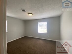 411 Elm Ave in Jasper, TN - Foto de edificio - Building Photo