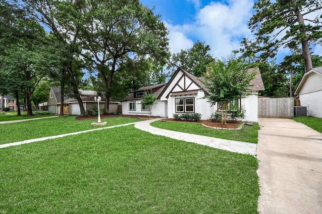 property at 25511 Many Oak Dr