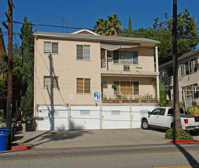 Hillcrest Apartments in Los Angeles, CA - Building Photo - Building Photo