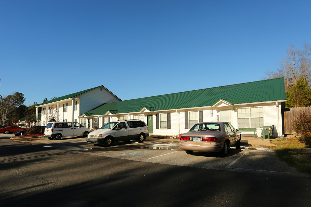 Waverly Heights Retirement Village in Benton, AR - Building Photo