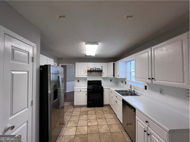 180 Jon Jeff Dr NW in Lilburn, GA - Building Photo - Building Photo