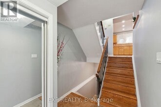 230 Monterey Dr in Ottawa, ON - Building Photo - Building Photo