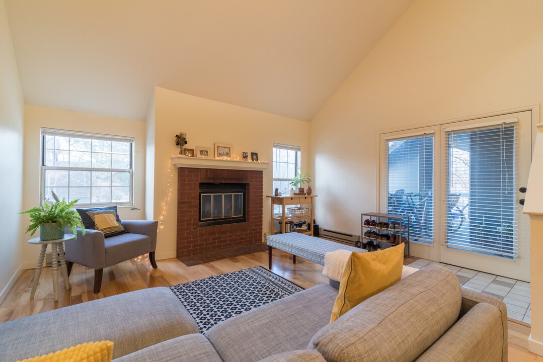 3531 Windmill Dr, Unit S6 in Fort Collins, CO - Building Photo