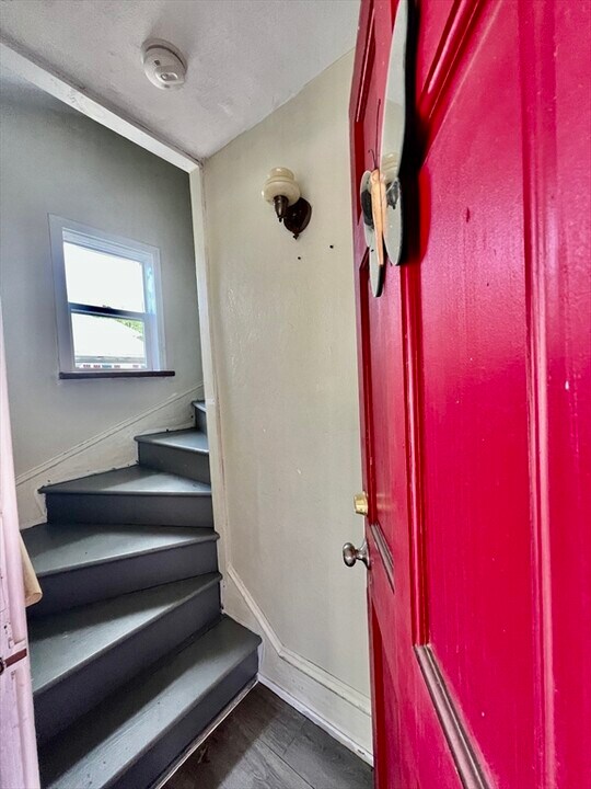 15 Baltic St in Attleboro, MA - Building Photo