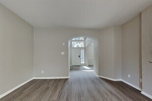 3511 Glenhill Dr in Pearland, TX - Building Photo