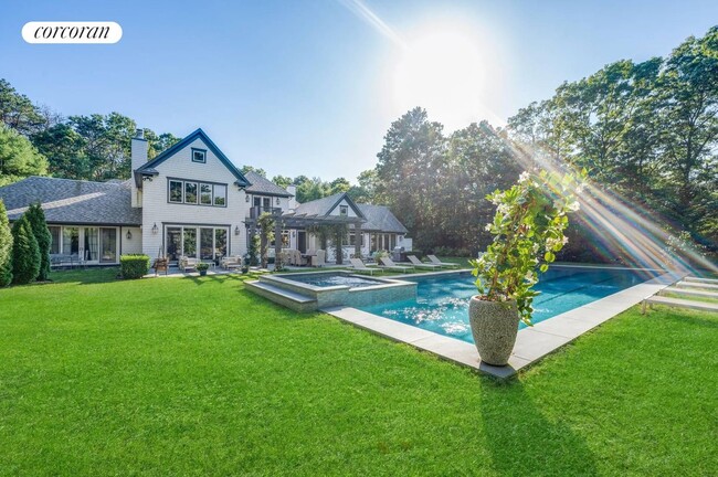property at 8 High Ridge Rd