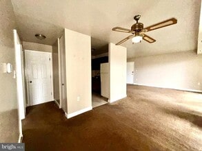 9282 Adelphi Rd, Unit 303 in Hyattsville, MD - Building Photo - Building Photo