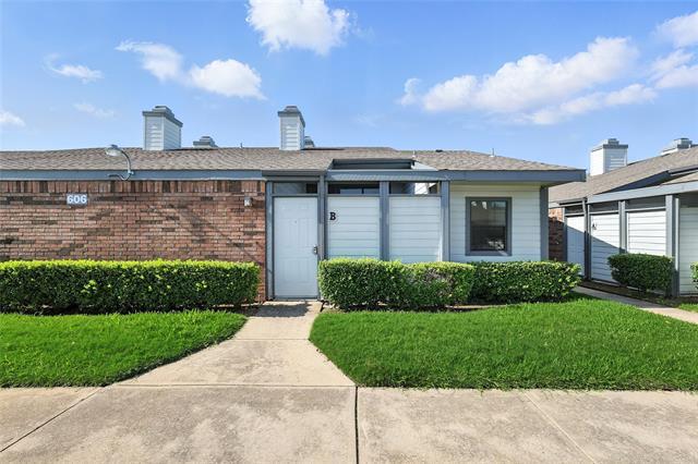 606 Bellaire Dr in Hurst, TX - Building Photo - Building Photo