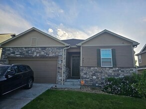 461 S 34th Ct in Brighton, CO - Foto de edificio - Building Photo