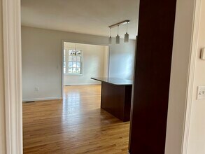 121B Robin Hill Dr in Groton, MA - Foto de edificio - Building Photo