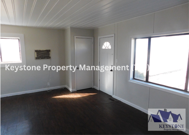 property at 2618 Ivywood Ln