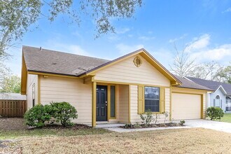 8134 Cumberland Gap Trail N in Jacksonville, FL - Foto de edificio - Building Photo