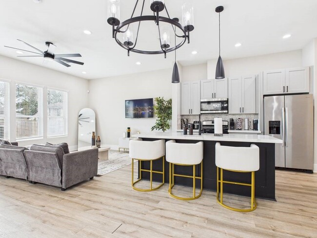 property at 6310 Norland St