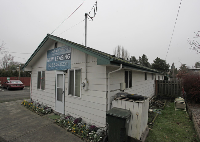 5-Plex in Beaverton, OR - Foto de edificio - Building Photo