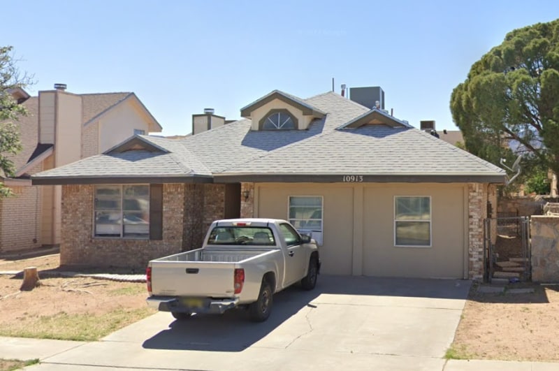 10913 Yogi Berra Cir in El Paso, TX - Foto de edificio