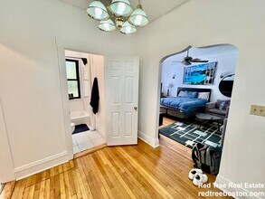 141 Englewood Ave in Boston, MA - Foto de edificio - Building Photo