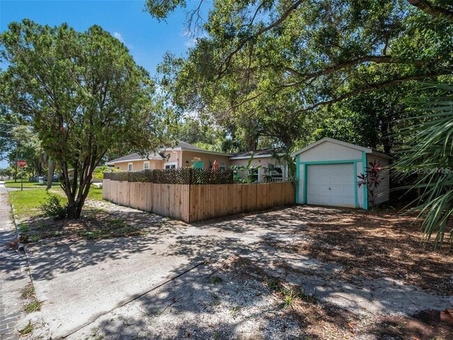 201 35th St S in St. Petersburg, FL - Building Photo - Building Photo