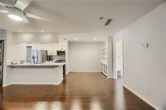 1240 Barton Hills Dr in Austin, TX - Building Photo - Building Photo