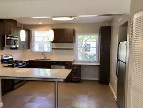 1723 Penmar Ave-Unit -N/A in Los Angeles, CA - Building Photo - Building Photo