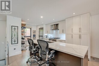 53 Forsythe St in Oakville, ON - Building Photo - Building Photo