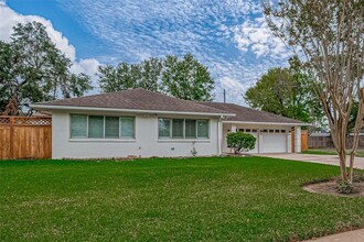 4827 Jason St in Houston, TX - Building Photo - Building Photo