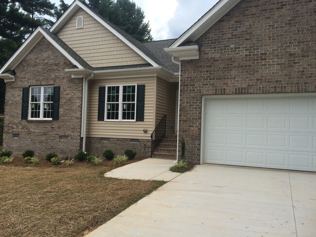 property at 4702 Sweetbriar Rd