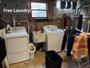 2820 N Hamlin Ave in Chicago, IL - Foto de edificio - Building Photo